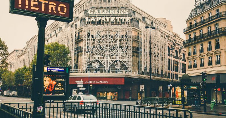 Facade Systems - Galeries Lafayette Building